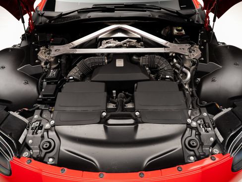 Used 2023 Aston Martin V8 Vantage Coupe RWD image 63