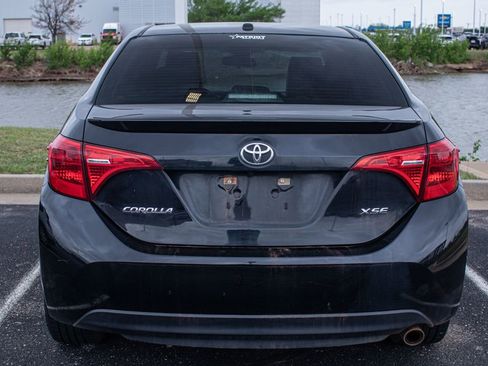 Used 2019 Toyota Corolla XSE image 5