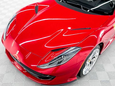Used 2018 Ferrari 812 Superfast RWD image 20
