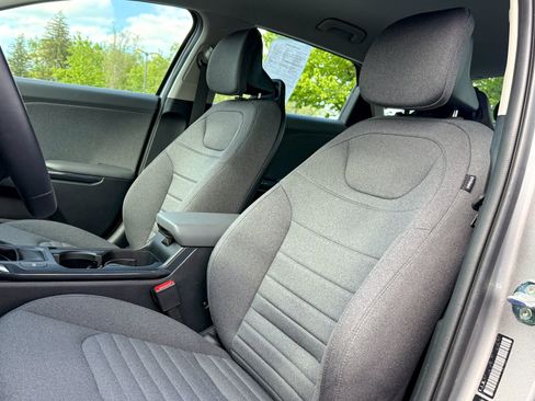 Certified 2025 Kia K4 EX FWD image 16