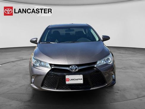 Used 2016 Toyota Camry SE w/ Protection Package (Q2) FWD image 2
