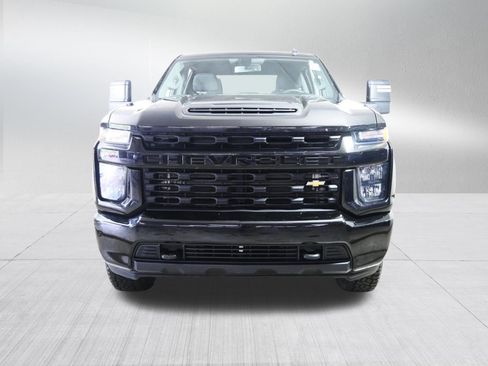 Certified 2022 Chevrolet Silverado 2500 Custom w/ Custom Value Package AWD/4WD image 2