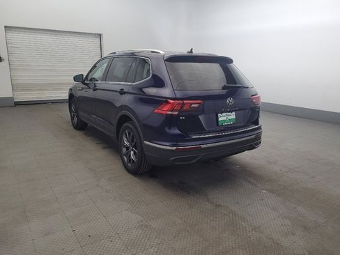 Used 2022 Volkswagen Tiguan SE image 5