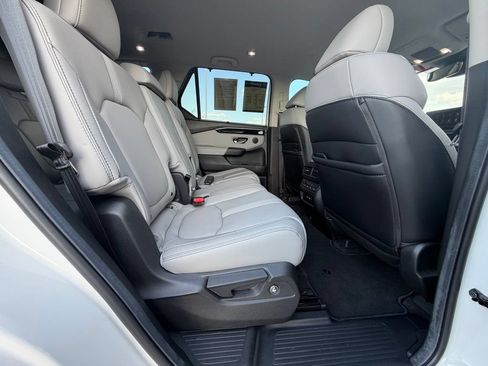 Used 2025 Honda Pilot EX-L image 31