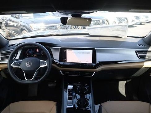 New 2026 Volkswagen Atlas Cross Sport SE image 7