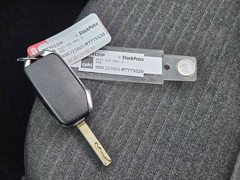 Used 2021 Kia Soul S image 31