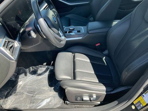 Used 2023 BMW 330e image 12