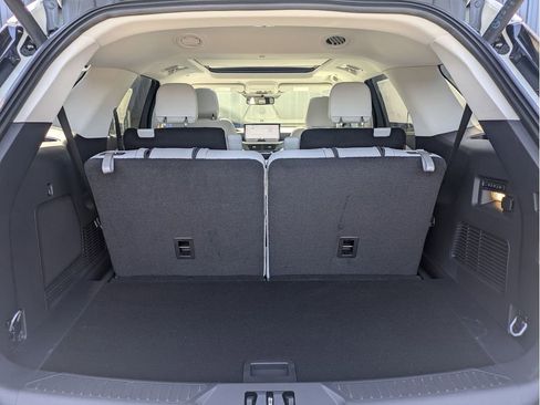 New 2026 Ford Explorer Platinum AWD/4WD image 8