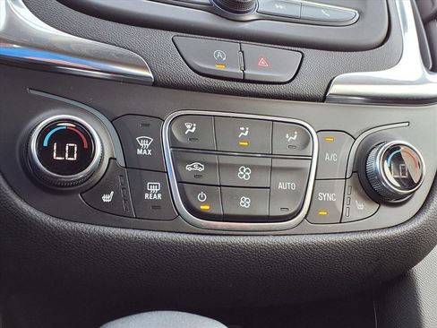 Used 2024 Chevrolet Equinox LT w/ LPO, Floor Liner Package image 7