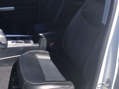 Certified 2022 Ford Explorer Limited w/ Equipment Group 301A image 27