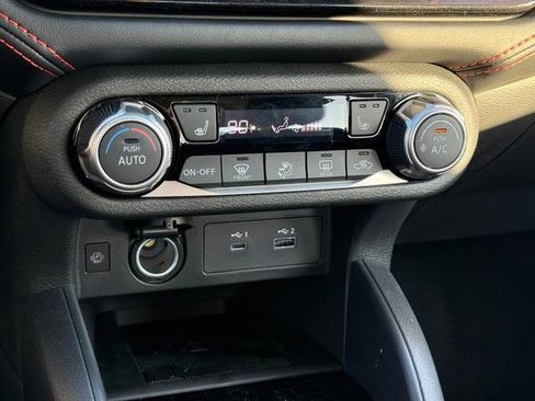 New 2025 Nissan Versa SR image 12