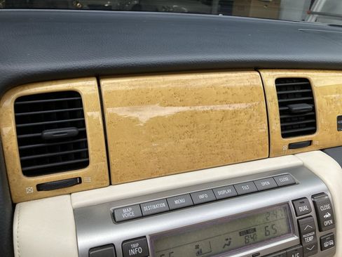 Used 2005 Lexus SC 430 Convertible image 24