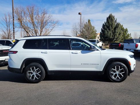 Used 2023 Jeep Grand Cherokee L Limited image 2