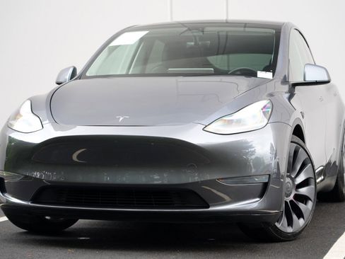 Used 2020 Tesla Model Y Long Range AWD/4WD image 3
