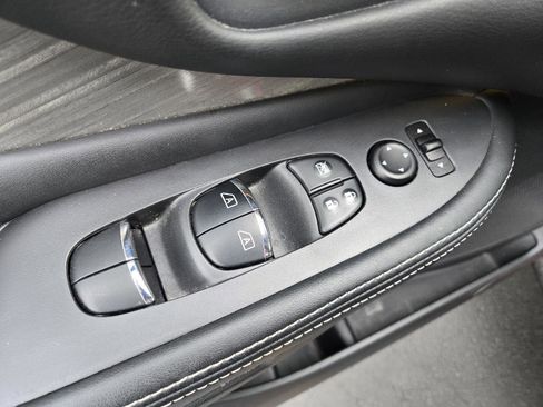 Used 2015 Nissan Murano SL w/ SL Technology Package FWD image 15
