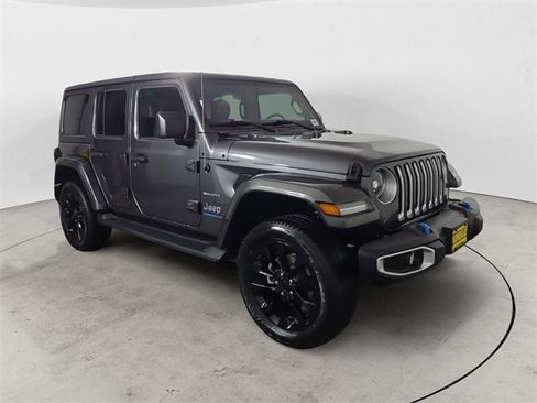 Used 2023 Jeep Wrangler Unlimited Sahara w/ Cold Weather Group image 7