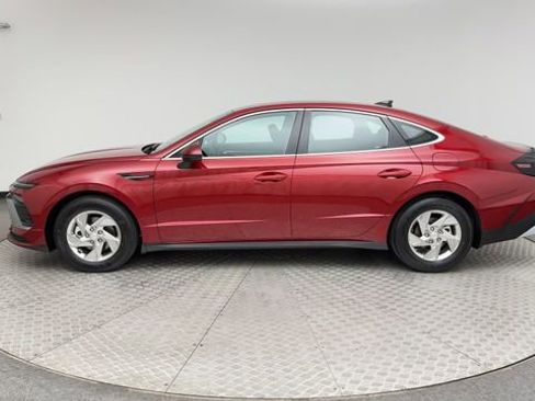 Certified 2025 Hyundai Sonata SE FWD image 5