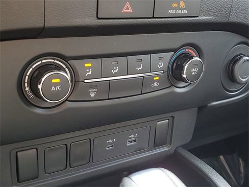 Used 2022 Nissan Frontier S image 27