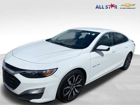Used 2024 Chevrolet Malibu RS image 1