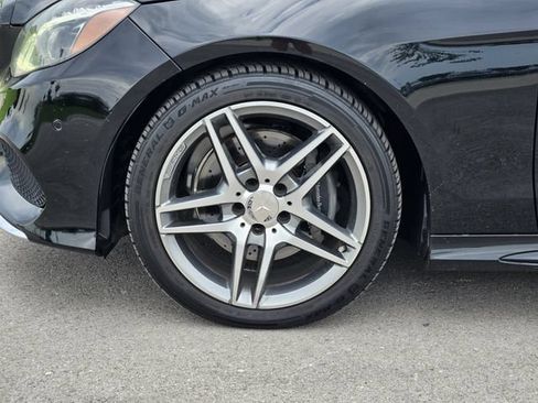 Used 2015 Mercedes-Benz E 400 Sedan image 11