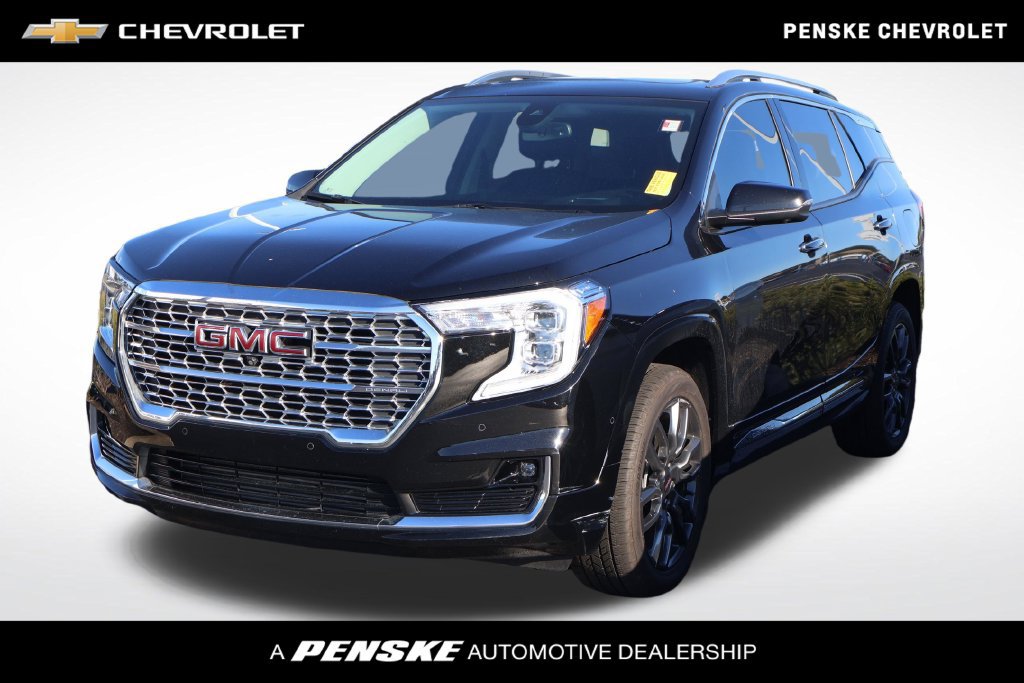 Used 2024 GMC Terrain Denali w/ Black Diamond Edition AWD/4WD image 1