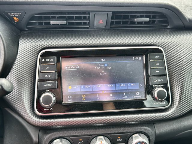 Used 2019 Nissan Kicks S FWD image 16