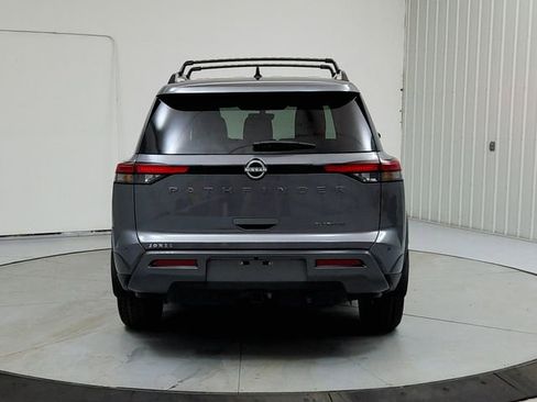 New 2026 Nissan Pathfinder Platinum FWD image 6