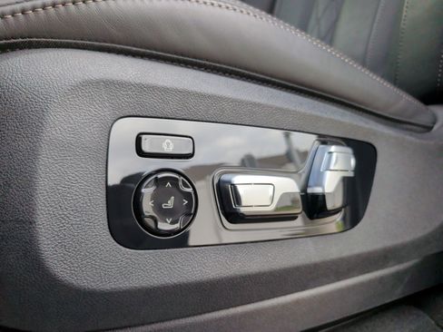 Certified 2026 BMW X7 xDrive40i w/ M Sport Package AWD/4WD image 28