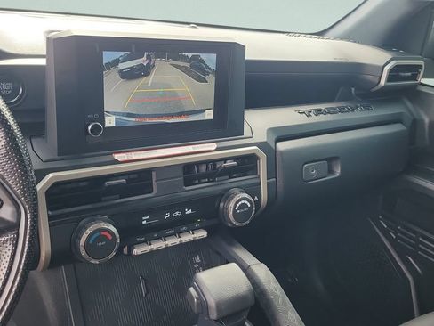 Certified 2024 Toyota Tacoma SR AWD/4WD image 20