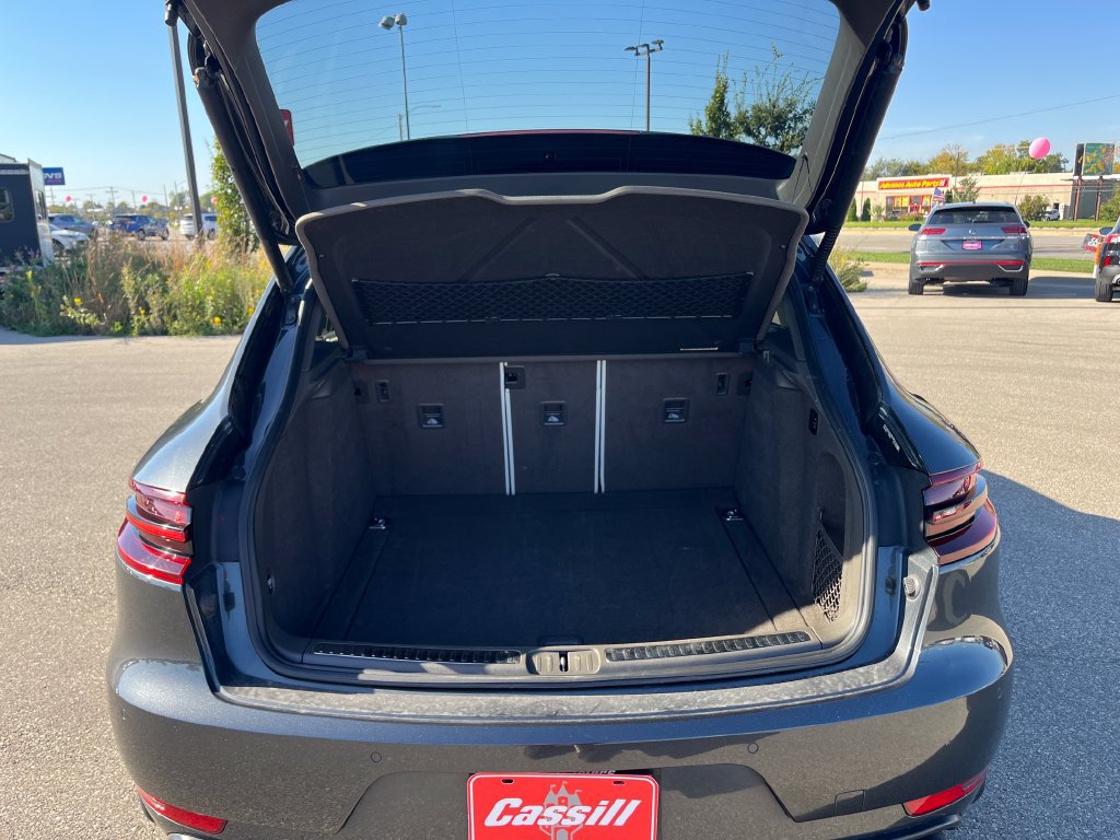 Used 2017 Porsche Macan GTS AWD/4WD image 29