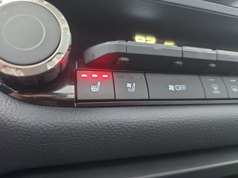 Used 2024 Toyota Tundra TRD Pro AWD/4WD image 32