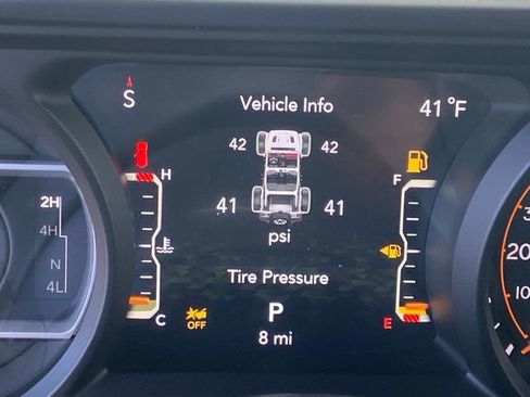 New 2026 Jeep Wrangler Unlimited Sahara AWD/4WD image 20