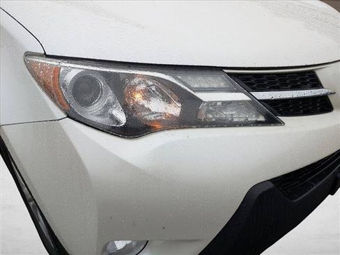 Used 2013 Toyota RAV4 Limited AWD/4WD image 9