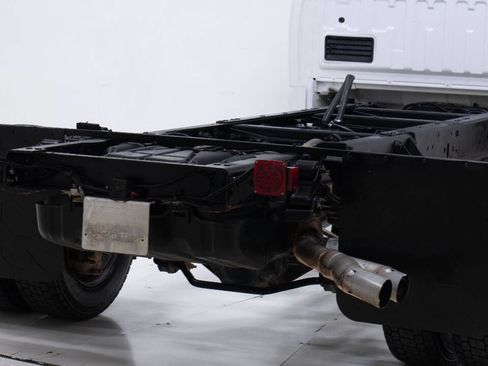 Used 2018 Ford F550 4x4 Regular Cab Super Duty image 15