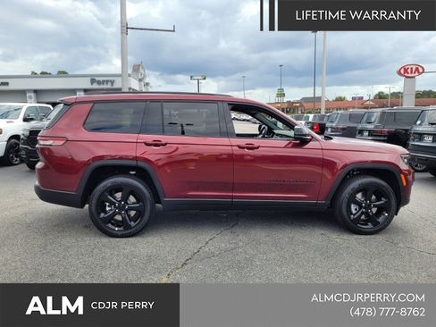 New 2025 Jeep Grand Cherokee L Altitude AWD/4WD image 13