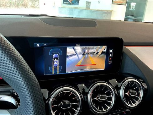 Certified 2025 Mercedes-Benz GLA 35 AMG GLA 35 AMG image 23