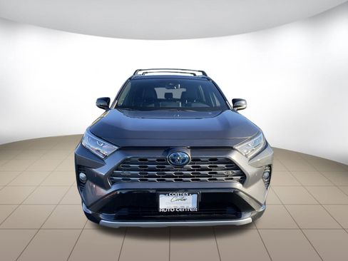 Used 2019 Toyota RAV4 XSE image 2
