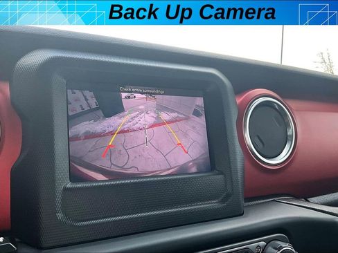 Used 2019 Jeep Wrangler Unlimited Rubicon w/ Cold Weather Group image 13