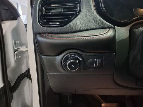 Certified 2023 Dodge Durango R/T image 17