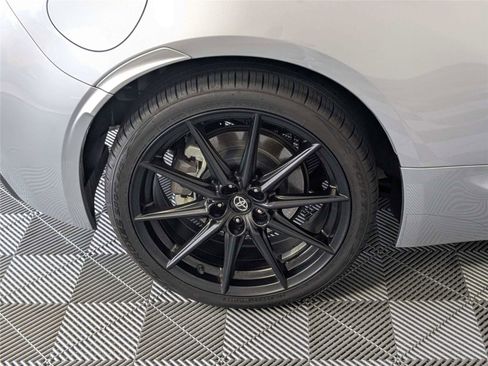 Used 2024 Toyota GR86 Premium RWD image 9