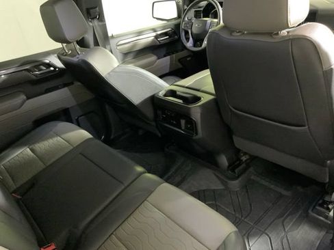 Used 2024 Chevrolet Silverado 1500 ZR2 w/ Technology Package AWD/4WD image 36
