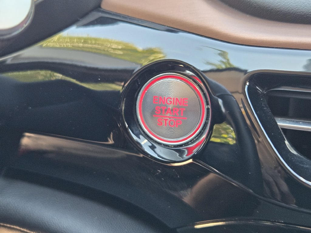Used 2022 Acura MDX w/ Technology Package FWD image 26
