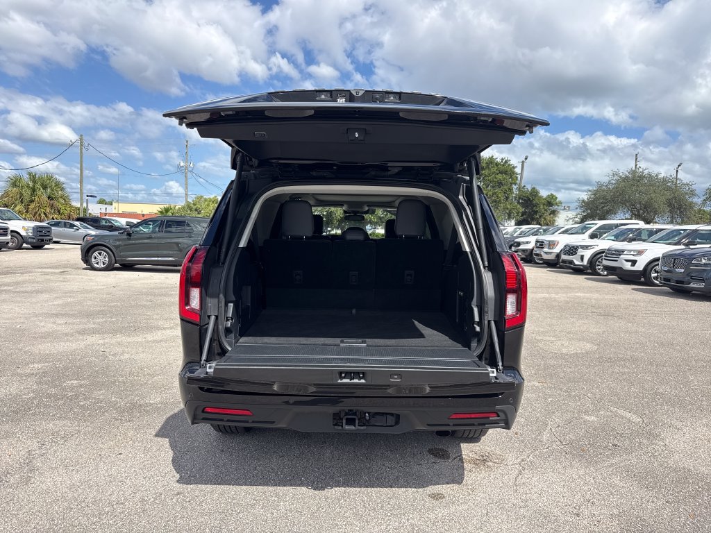 Used 2025 Ford Expedition Max Active RWD image 34