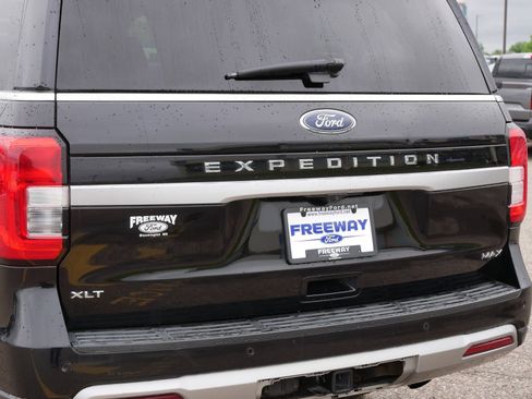 Used 2022 Ford Expedition Max XLT AWD/4WD image 13