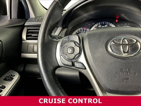 Used 2014 Toyota Camry SE image 7