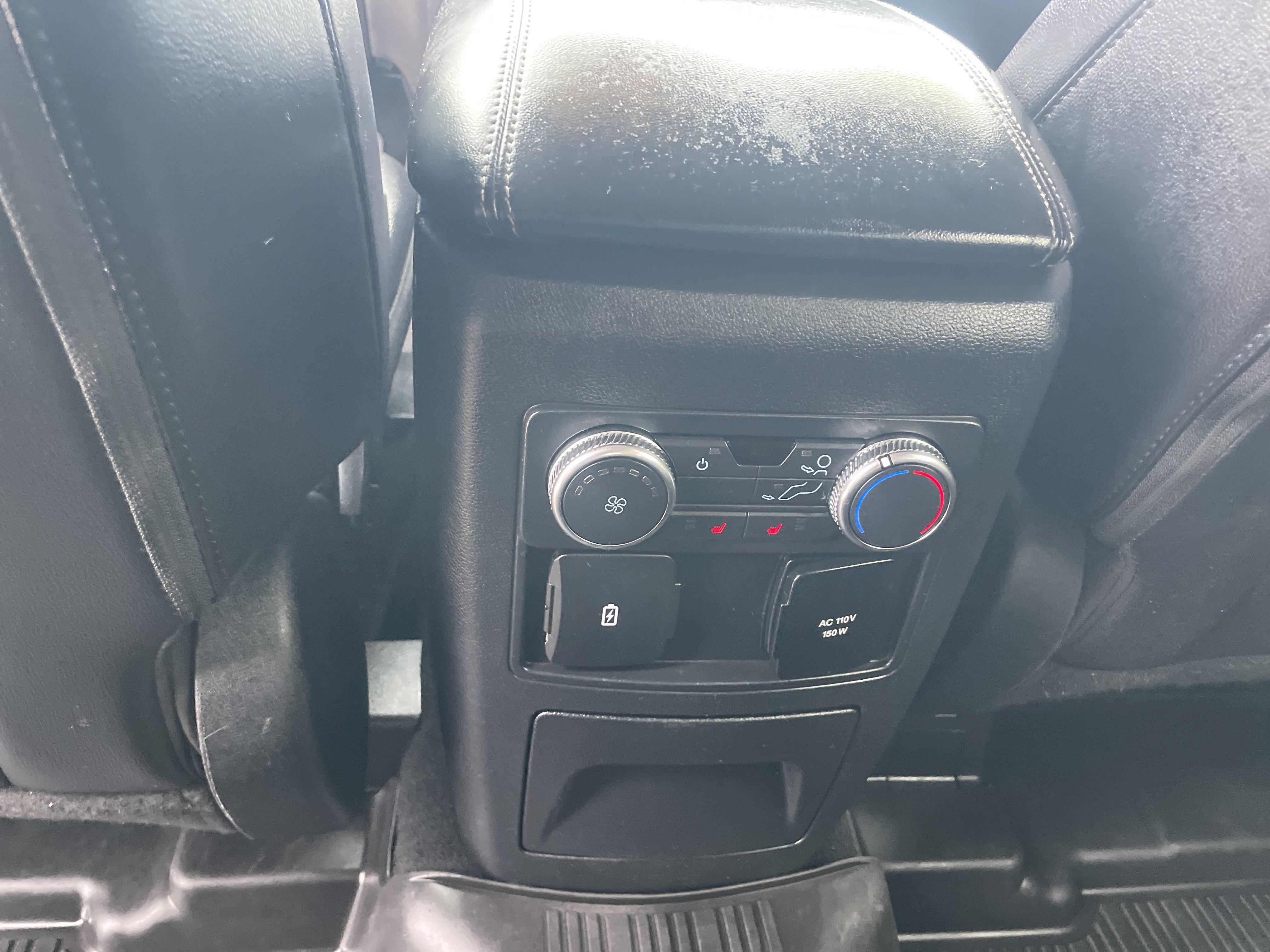 Used 2022 Ford Explorer Limited w/ Equipment Group 301A RWD image 20