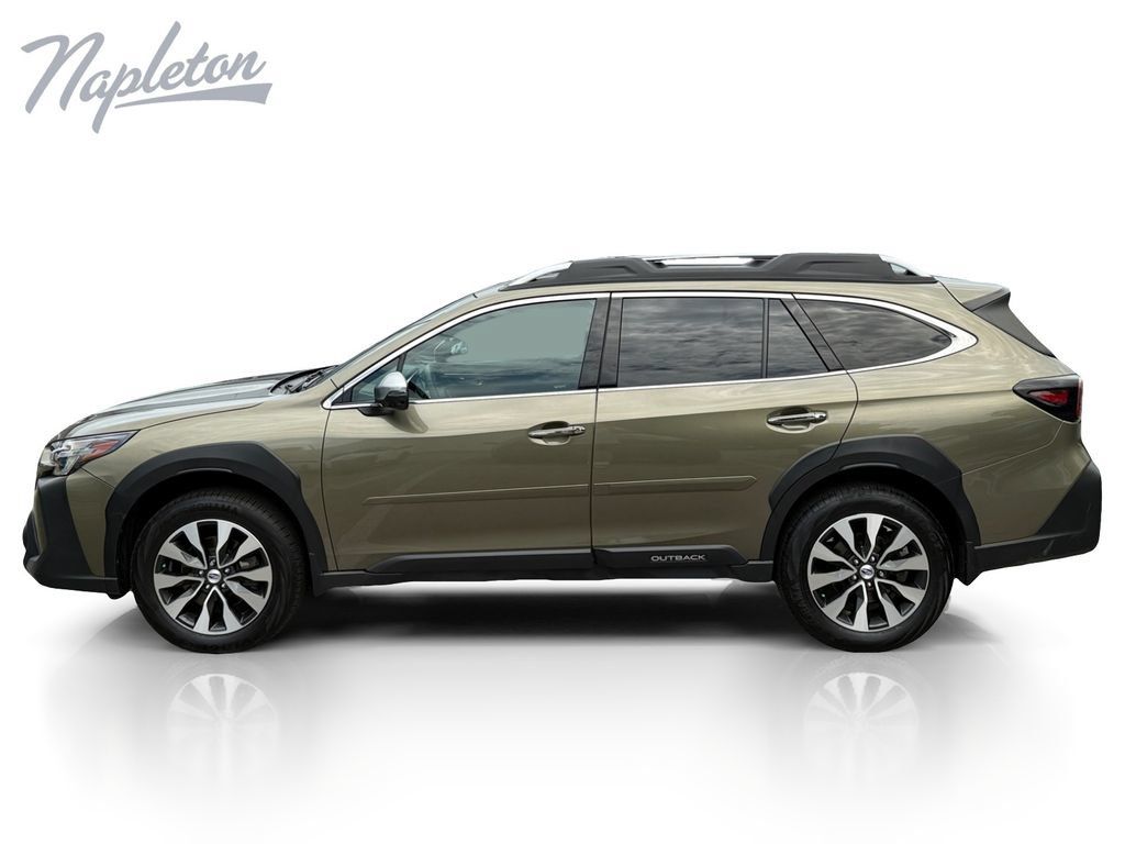 Used 2023 Subaru Outback Touring AWD/4WD image 2