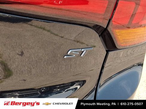Certified 2020 Buick Encore GX Select w/ Experience Buick Package FWD image 33