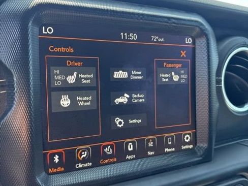 Used 2023 Jeep Wrangler Unlimited Sahara w/ Cold Weather Group AWD/4WD image 18