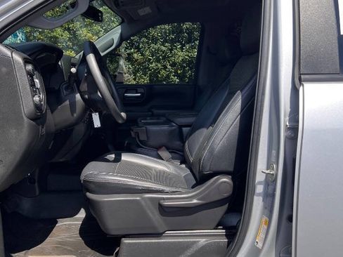 Used 2022 Chevrolet Silverado 2500 Custom w/ Custom Value Package AWD/4WD image 13